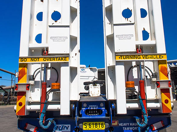 Oversize Loads Truck - Heavy machinery transport, oversized loads in Tamworth, NSW